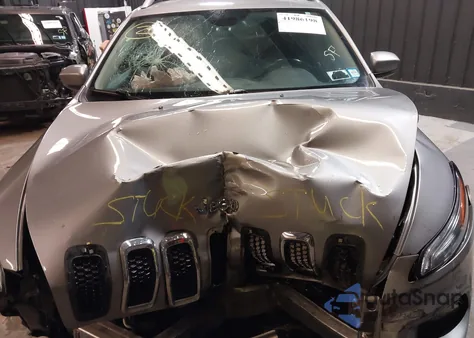 2015 Jeep Cherokee Limited из США, поврежденный, VIN 1C4PJMDB6FW718463